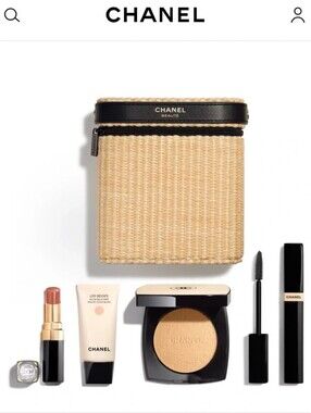 CHANEL Les Beiges Summer Essentials Set Makeup & Limited Edition Straw Bag